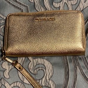 Michael Kors Bags - Michael kors clutch Michael Kors Bags - Michael kors clutch